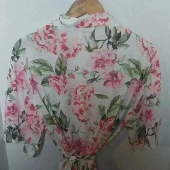 Show Me Your MUMU Floral Robe O/S - Picture 7 of 7